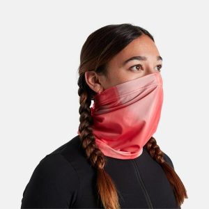 BANDANA DISTORTION NECK